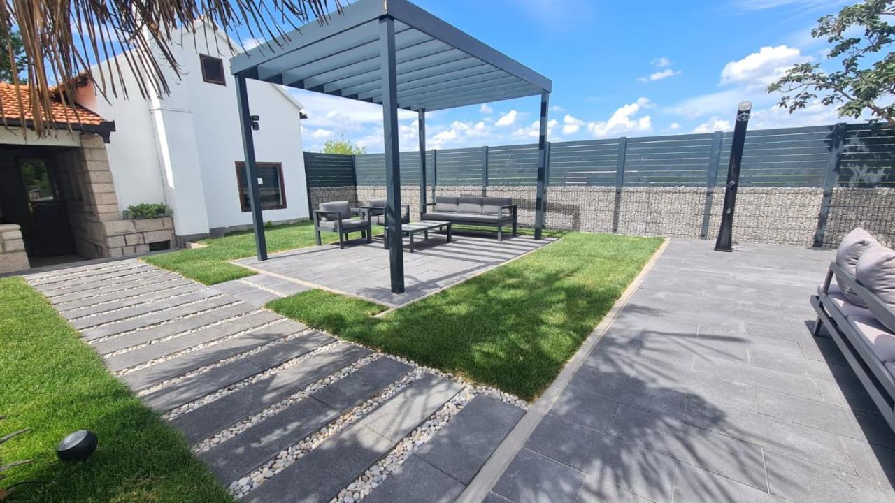 Villa Olea Zmijavci Exteriör bild